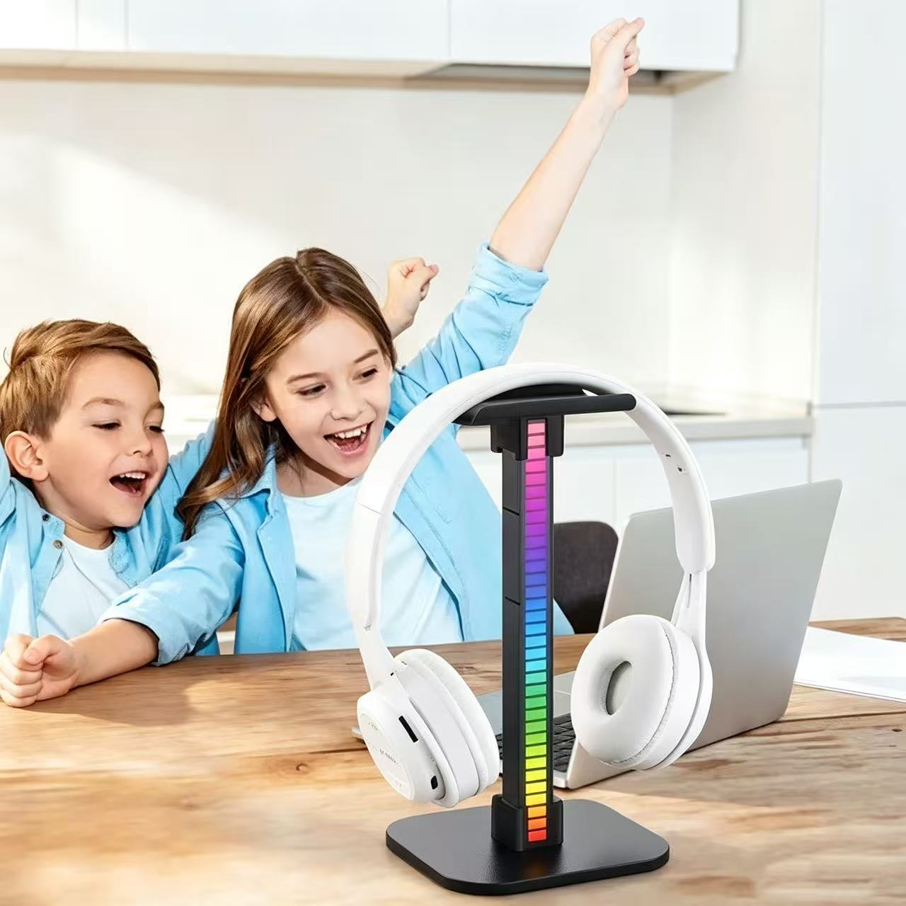 USBゲーミングヘッドホンスタンド RGBリズムライト付き  - Gaming Headset Rgb のレビューと価格
